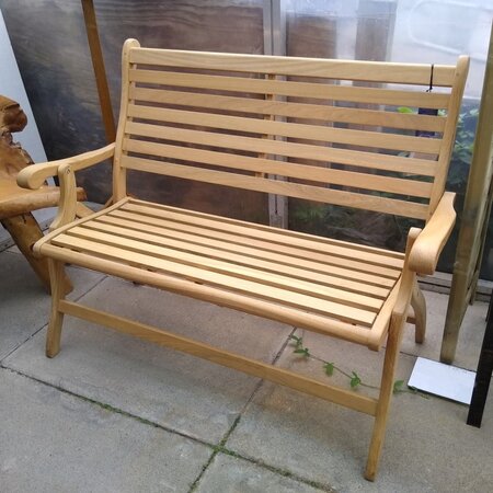 Roble Wood Folding Bench